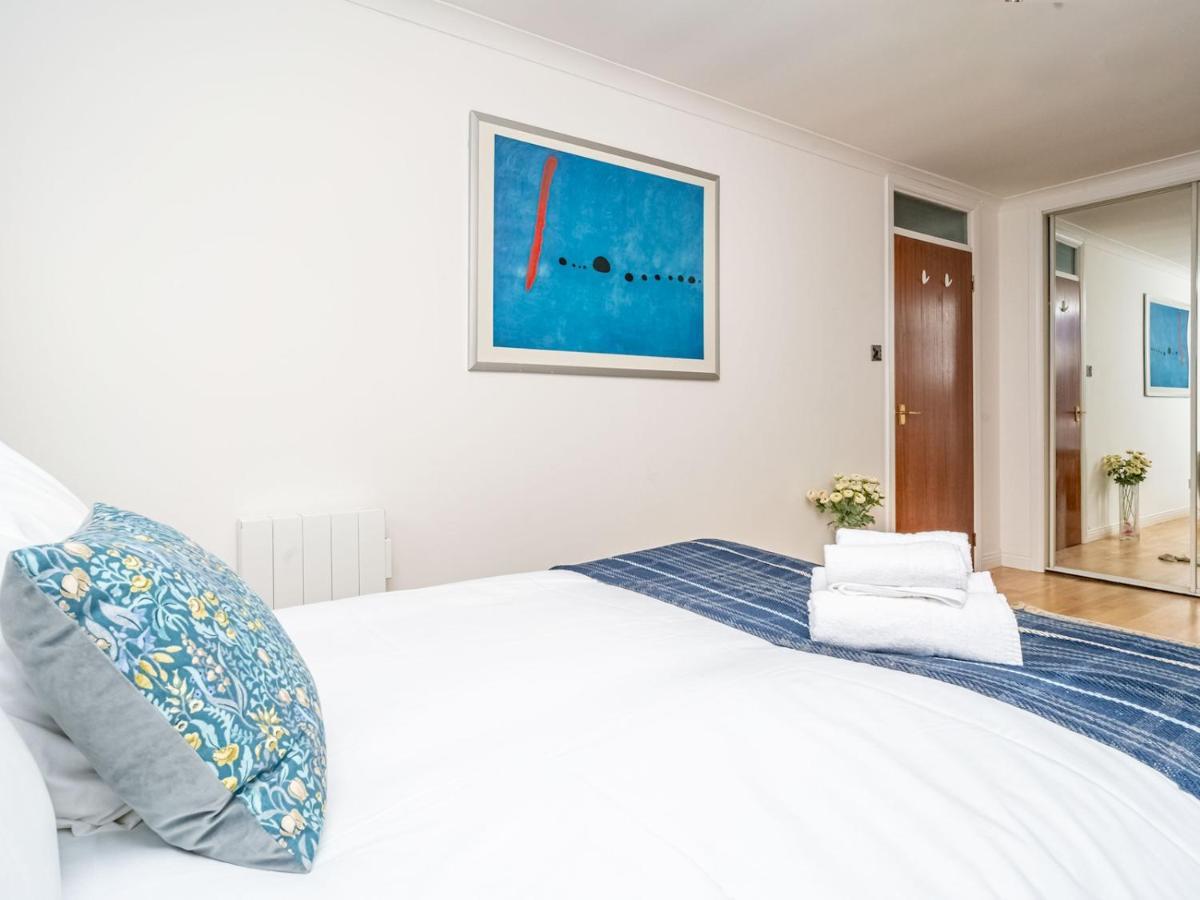 Pass The Keys Stunning Flat With Sea View And Parking Lägenhet Edinburg Exteriör bild